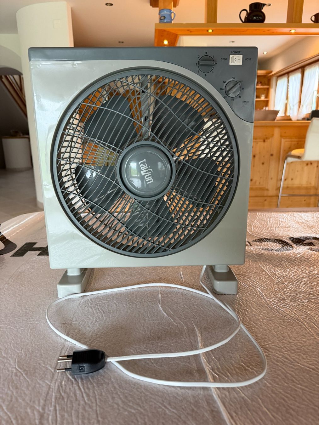 Ventilatori: Taifun Boxfan KYT-1203 Ventilator – Usato da Jenaz venduto da Sandrobordoli