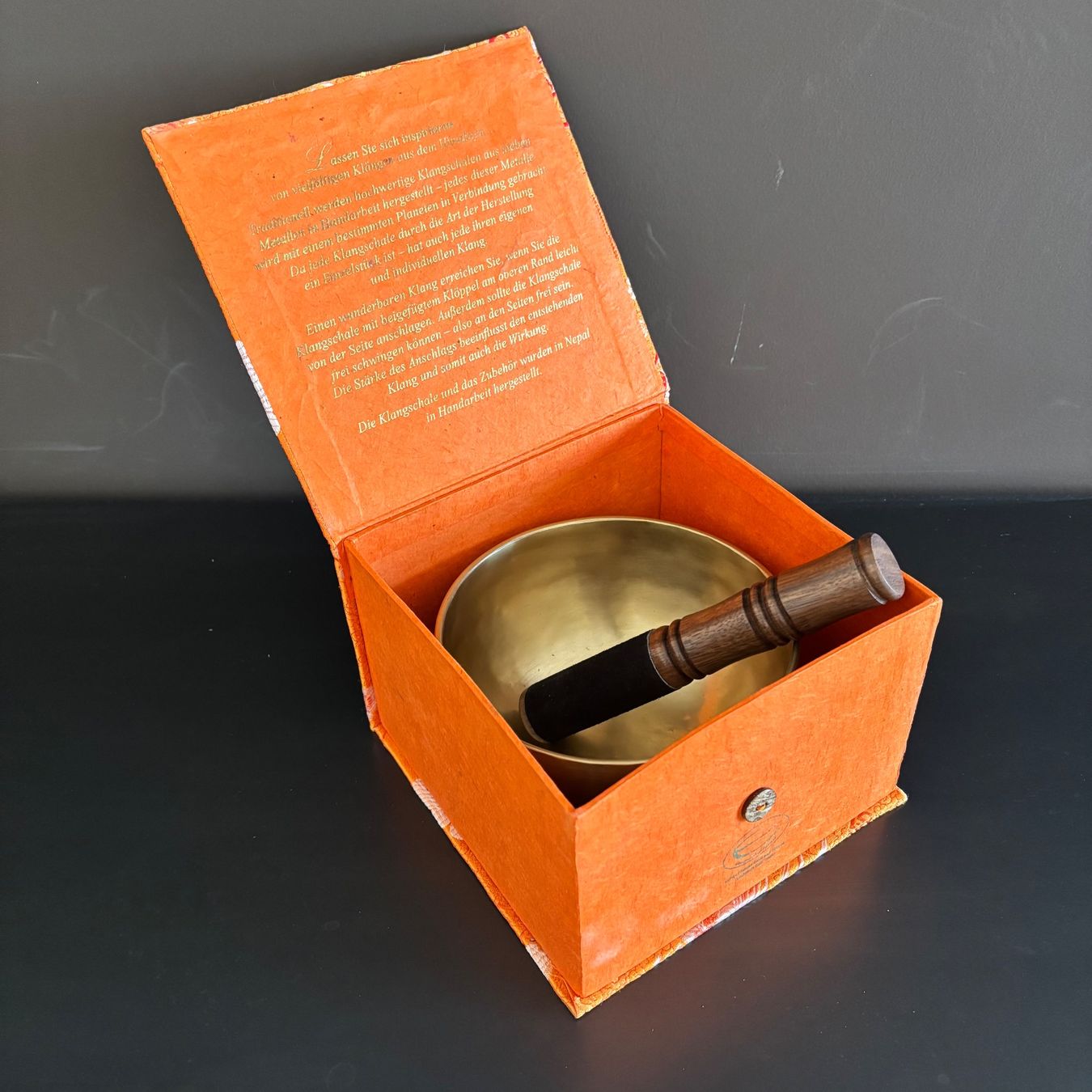 Strumenti musicali: Klangschalen-Set «Blumenmotiv» – Nuovo e nell'imballaggio originale da Aarau venduto da sonantro 4