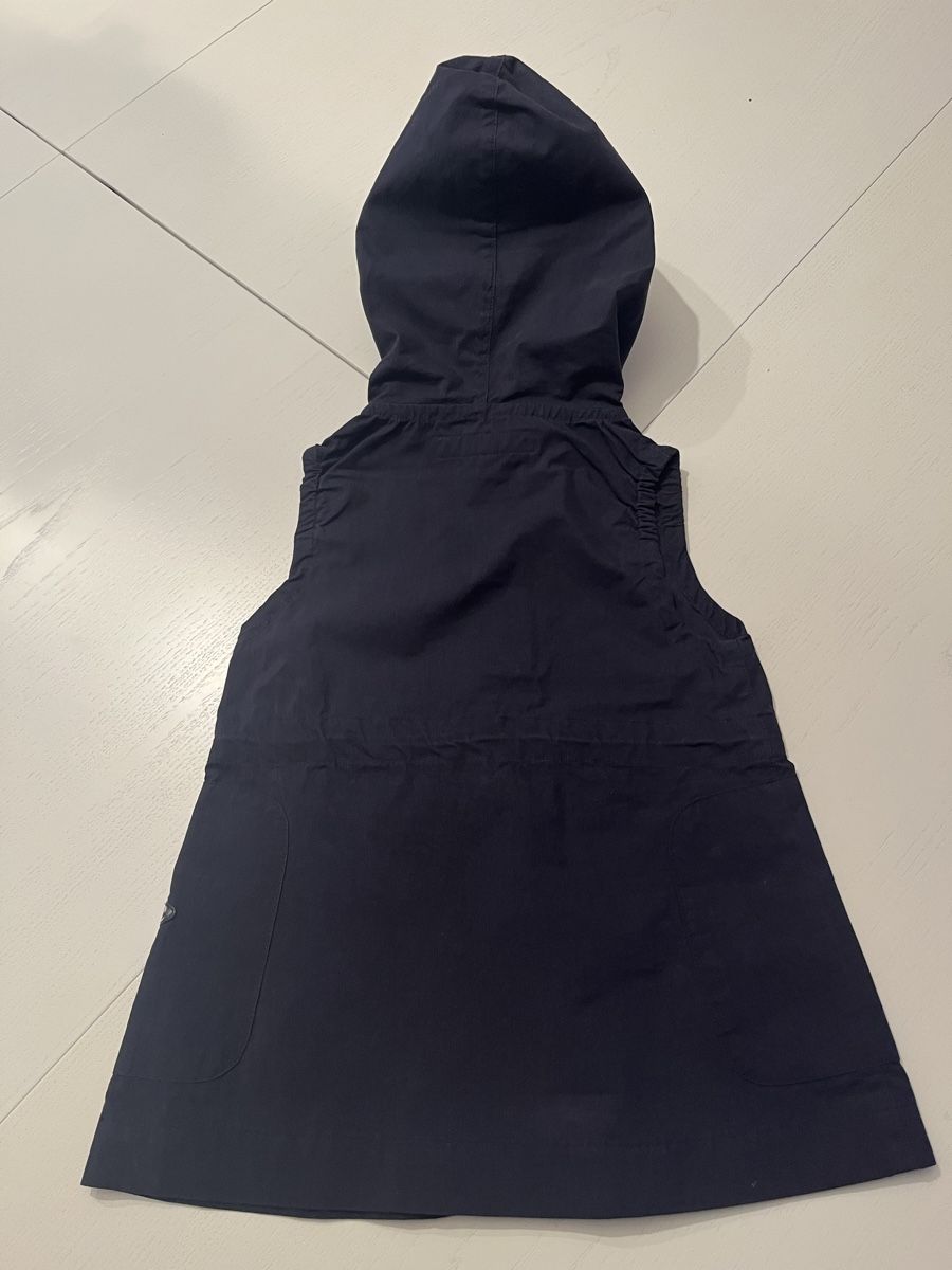 Vestiti & Gonne: Süsses dunkelblaues Kleid mit Kapuze, Gr. 86 – Nuovo (secondo la descrizione) da Hünenberg See venduto da spartakus02 1