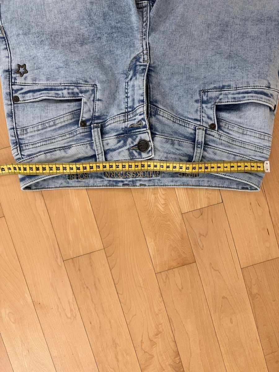 Jeans: Tolle sommerliche Jeans in einer hellen Waschung. – Neu (gemäss Beschreibung) aus Reinach BL von Mopabst 2