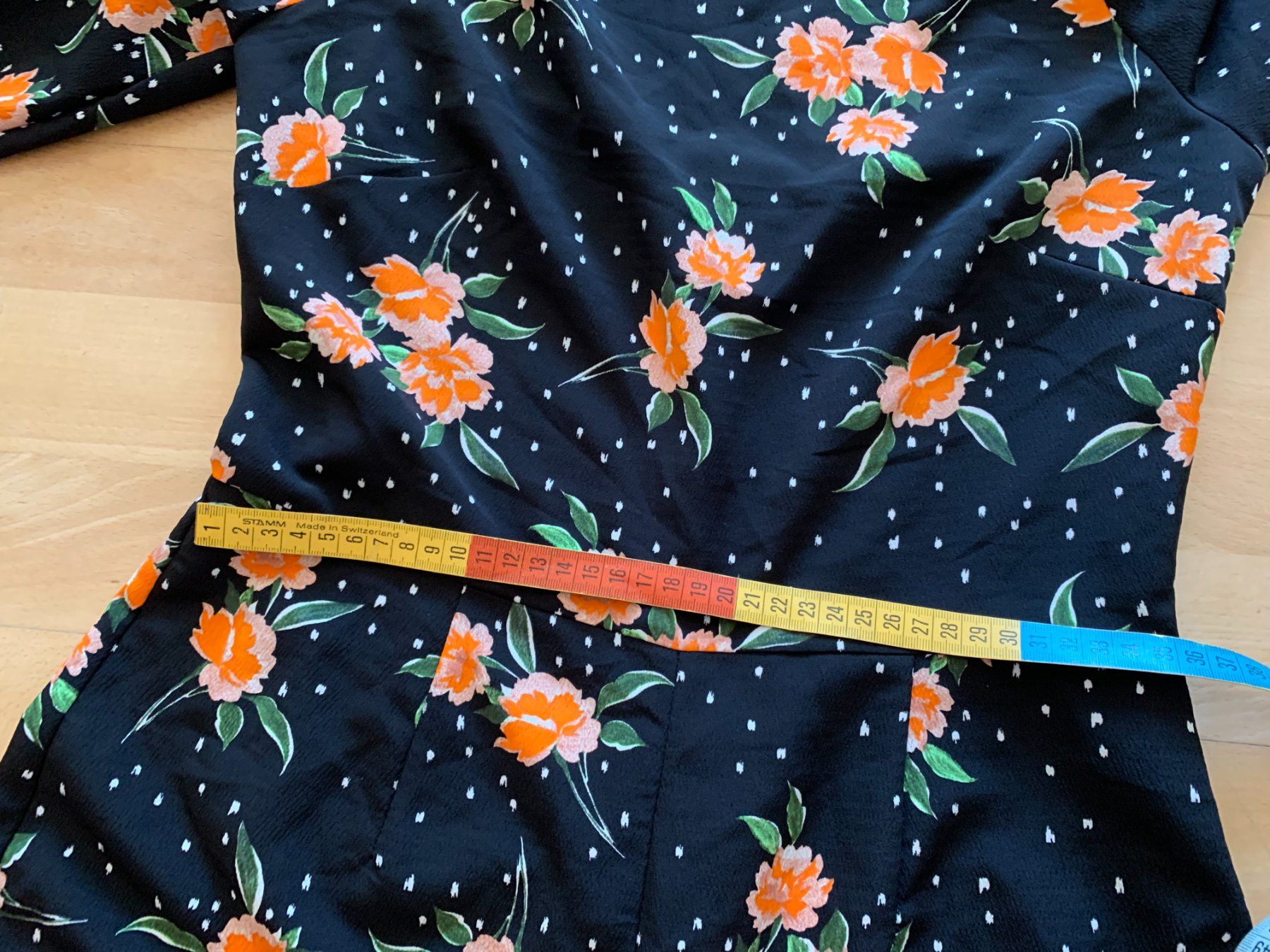 Jumpsuits: Damen Jumpsuit in ca. Gr. 32 / 34, Schwarz – Gebraucht aus Worb von farben20zauber 5
