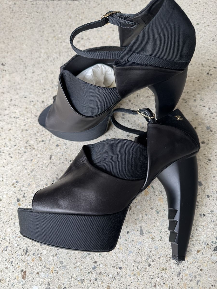 Chanel Damenschuhe: Chanel heels – Neu (gemäss Beschreibung) aus Genolier von tan_rd6s