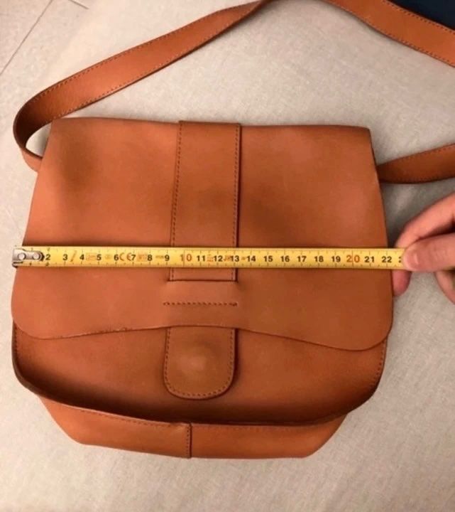 Benetton Taschen für Damen: Benetton Leder Tasche Vintage Stil – Gebraucht aus Lopagno von CLep 5