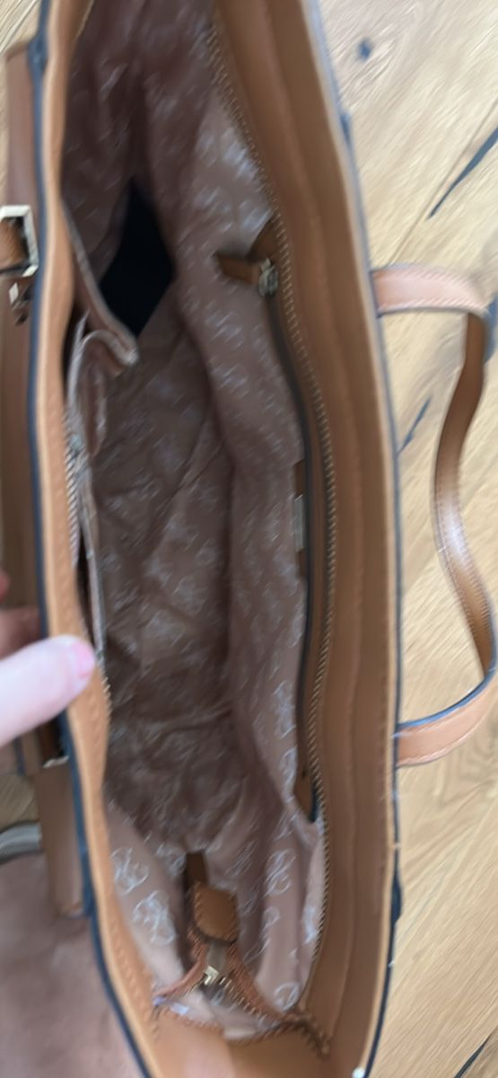 Borse da donna: Guess sac cabas  – Usato da Veytaux venduto da ccristina 1