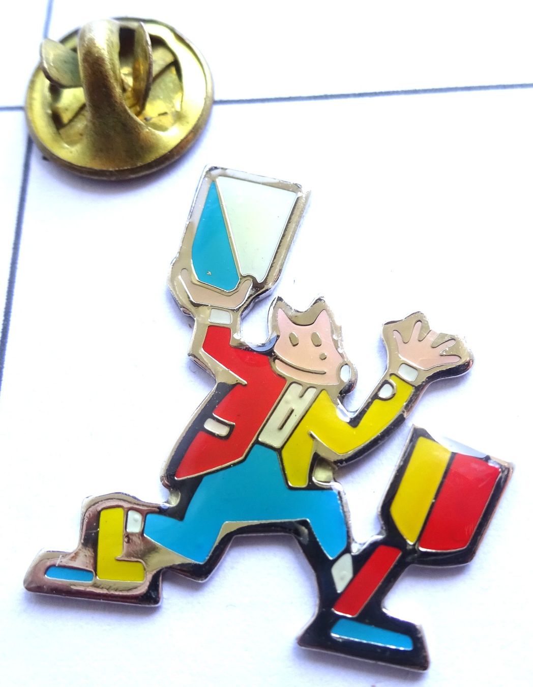 Plaketten & Abzeichen: Pin Männlein zwei Wappen – Gebraucht aus Utzenstorf von BUtter81