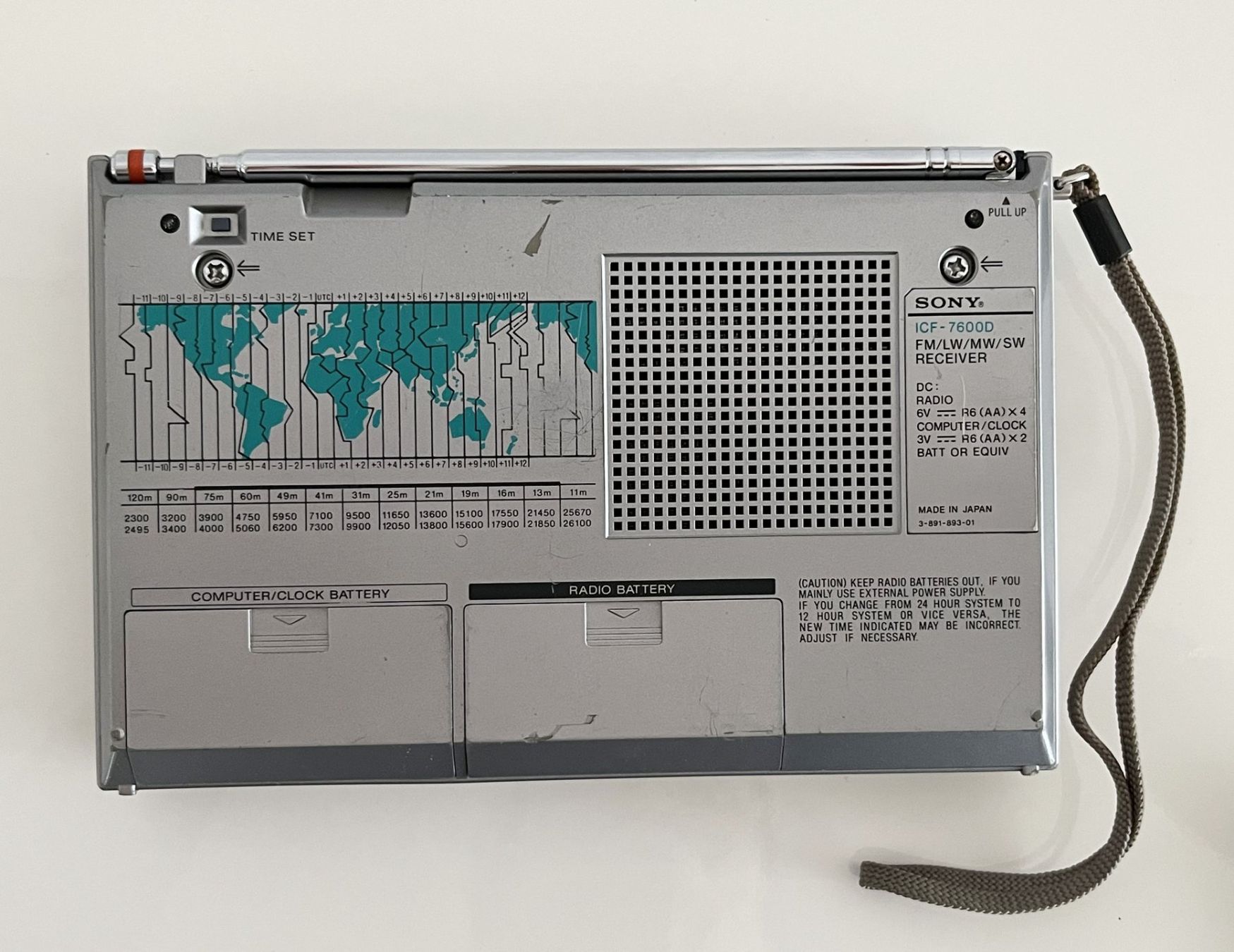 Sony Radio: Sony Weltempfänger ICF-7600D – Usato da Gerlafingen venduto da suwuscha 1