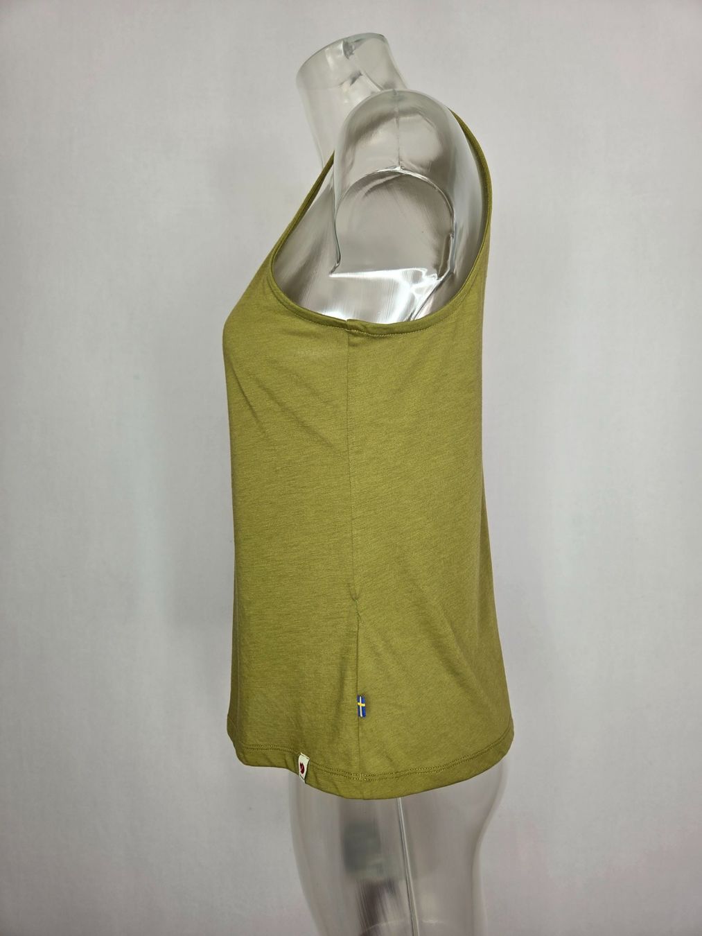 Fjällräven Top: Fjällräven Tanktop - M – Usato da Bern venduto da -Aniko- 1