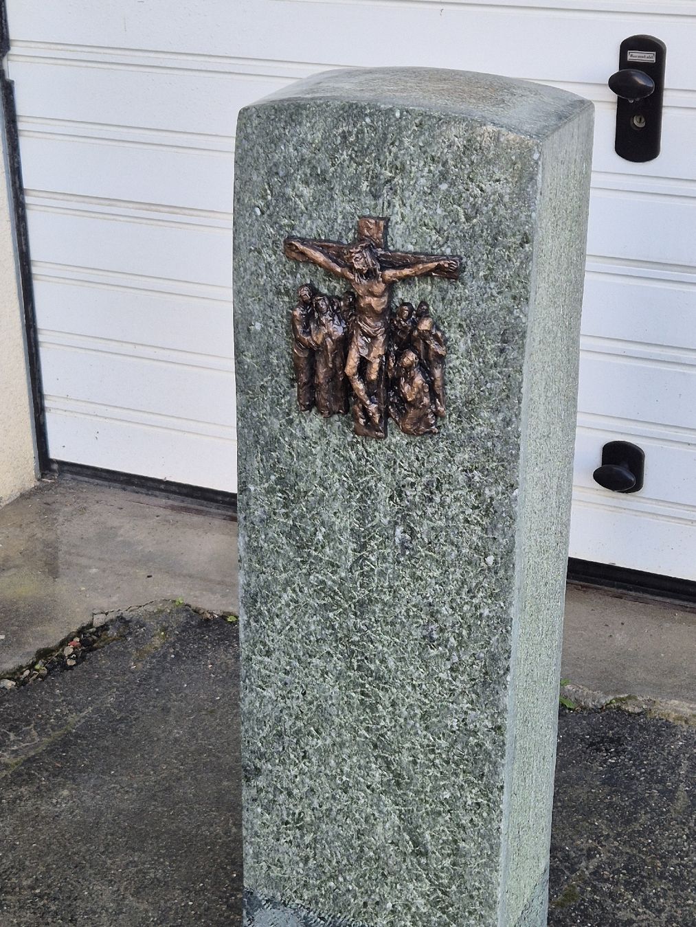 Skulpturen & Statuen: Grabstein aus Andeer Granit – Neu (gemäss Beschreibung) aus Ehrendingen von Amigo5 1