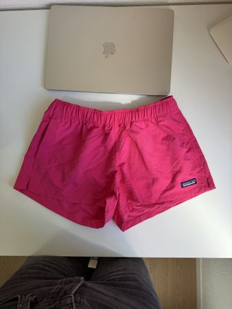 Patagonia Shorts pink Grösse XS neuwertig