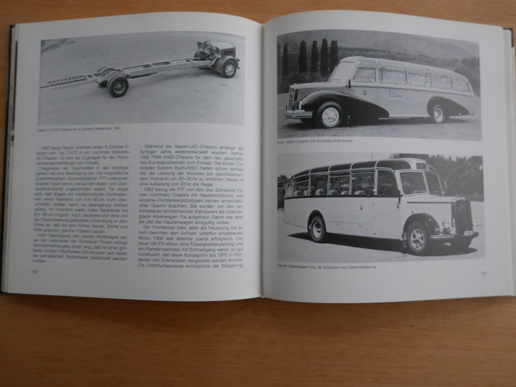 Libri: Buch "Von der Postkutsche zum Postauto", – Usato da Rotkreuz venduto da nigal 2