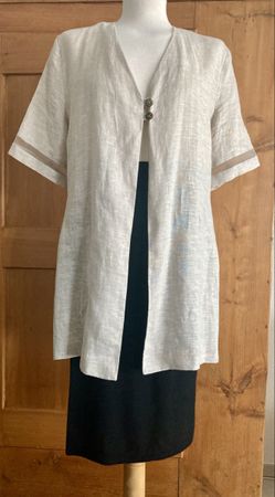 Neu: Exklusive 100% Leinenjacke von Becky Gr. 38/40