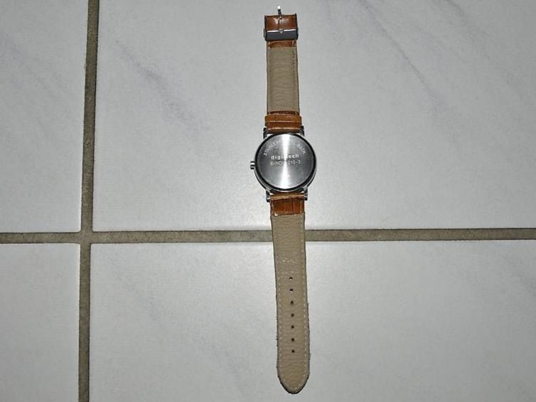Orologi: Herrenarmbanduhr, Lederband braun – Usato da Oberrüti venduto da ELALL 2