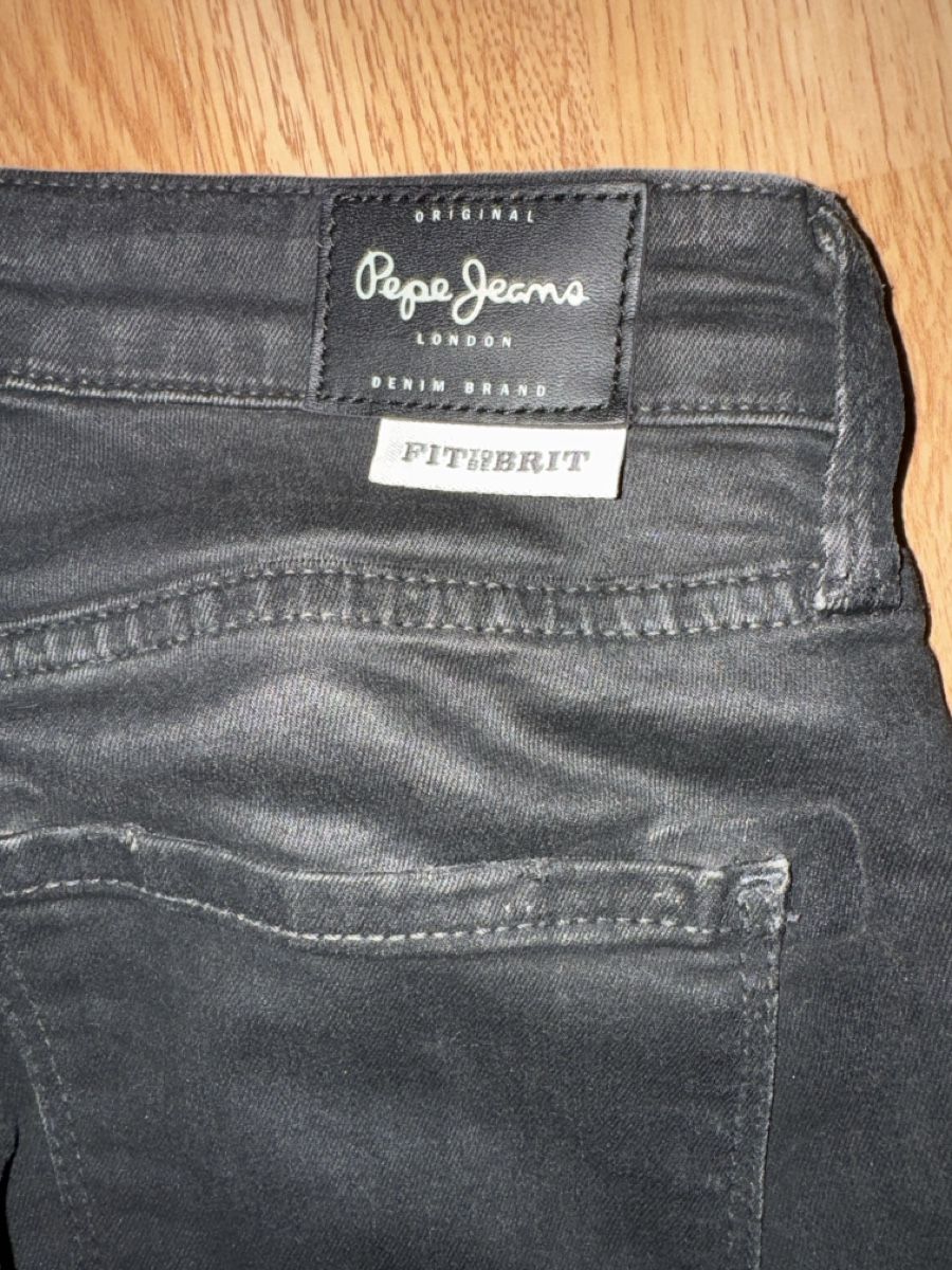 Pepe Jeans Jeans: Pepe Jeans Damen Jeans Fit – Usato da Pfäffikon SZ venduto da mer_qc7w 2
