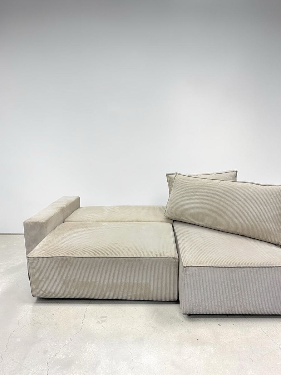 Sofas: Ecksofa Hellbeige mit Schlaffunktion und Stauraum – D'occasion à Fehraltorf par Sofalab.swiss 7