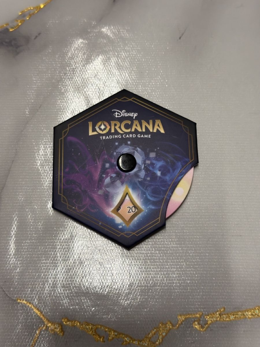 Disney Carte collezionabili: Lorcana League Lore Tracker Memorabilia – Nuovo (secondo la descrizione) da Massagno venduto da pokecoach
