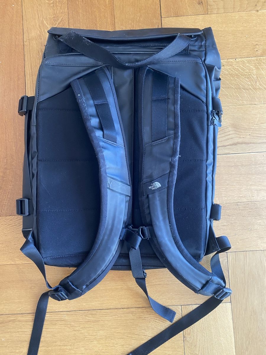 North Face Rucksäcke: The North Face Base Commuter Pack Rucksack – Gebraucht aus Zürich von rotschwarzkaeppchen 1