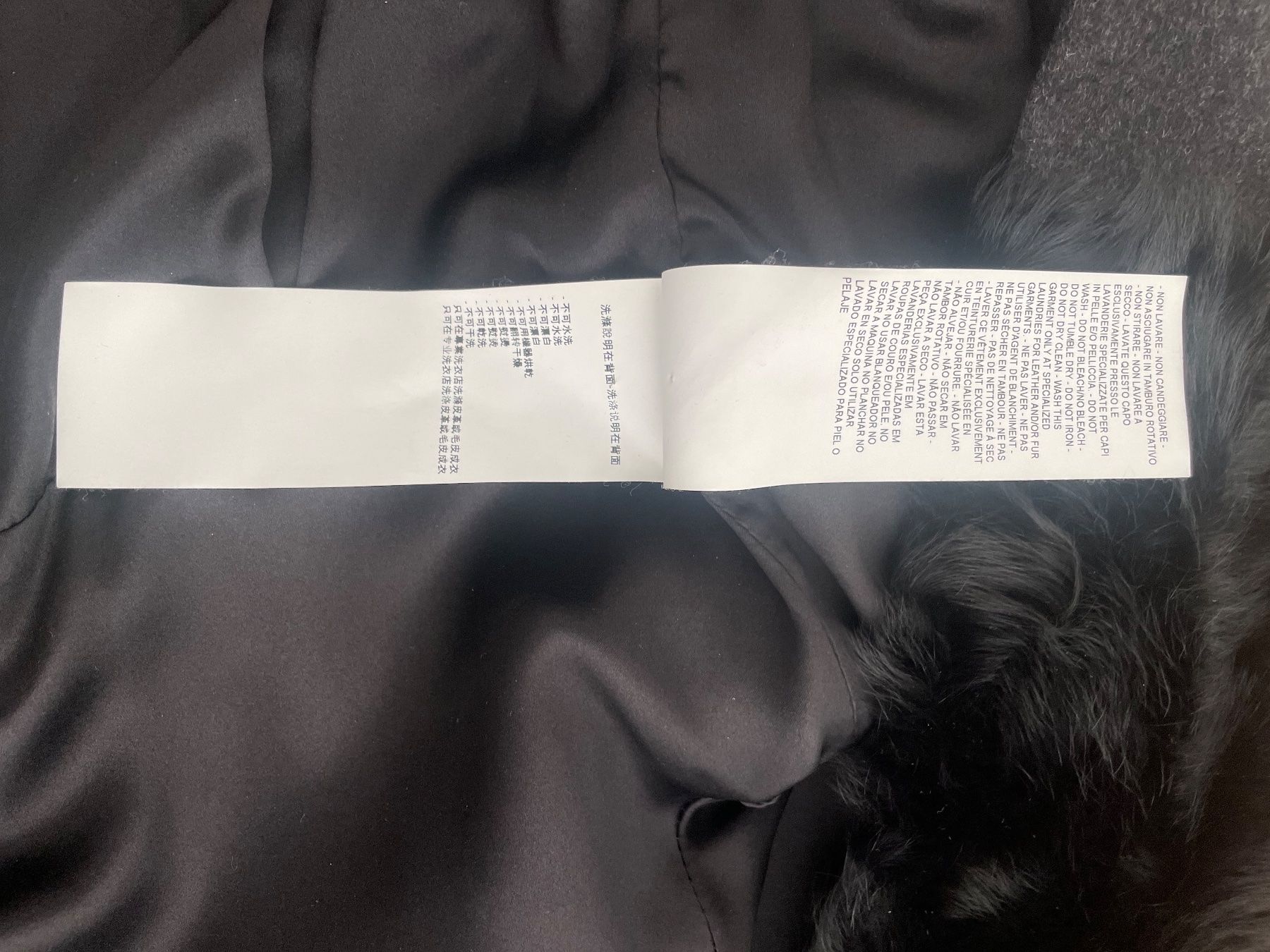 Armani Vestes: Armani collezioni – D'occasion à Breganzona par Madame65 4