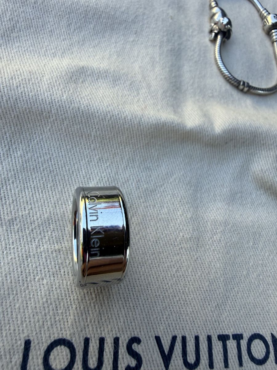 Calvin Klein Anelli: Bague Calvin Klein  T.52 – Nuovo (secondo la descrizione) da Lausanne venduto da Tounitz 2