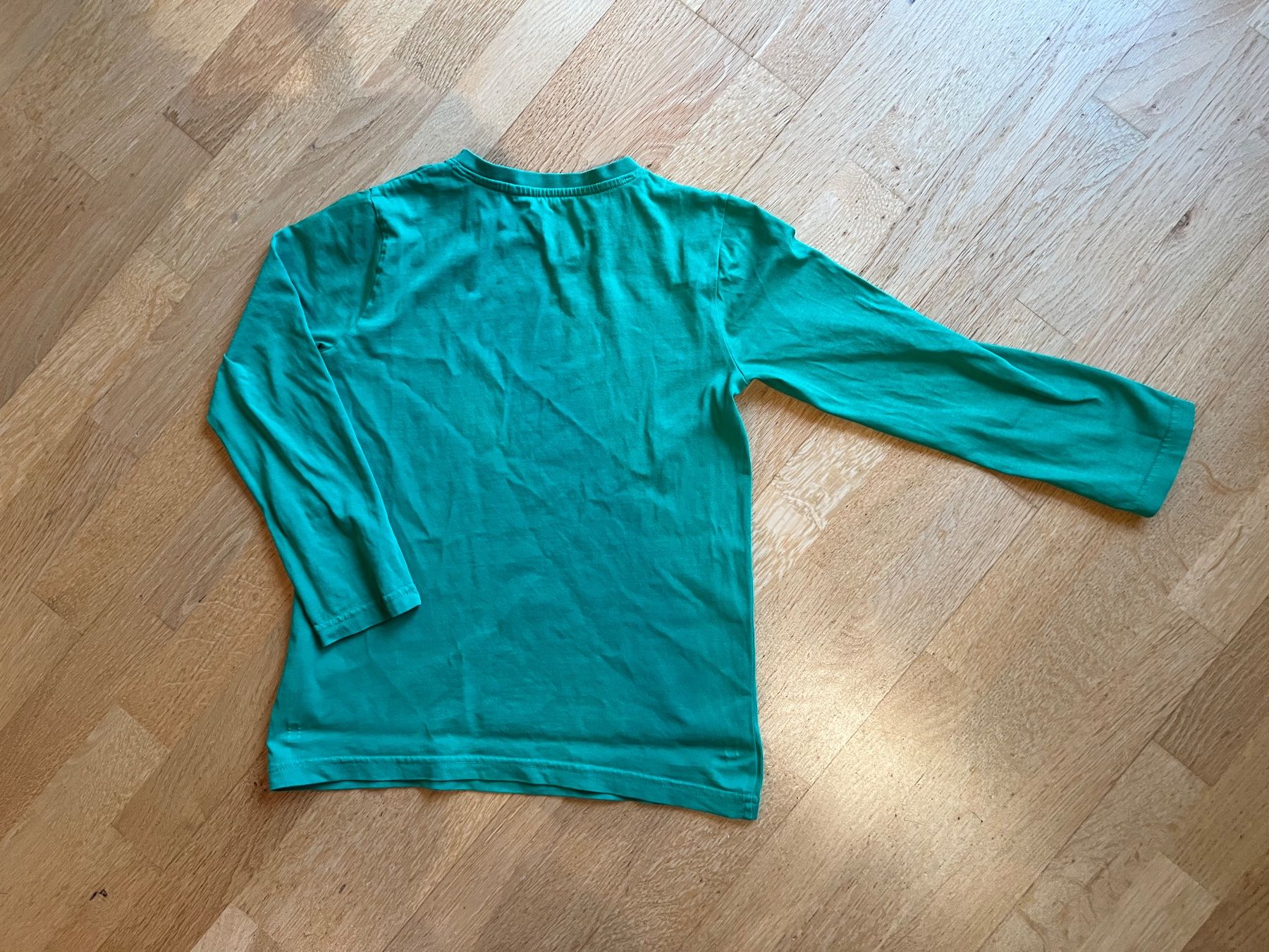 Pullover & Sweatshirts: Pullover Gr. 128 – Gebraucht aus Wallisellen von SPKWichtel 1