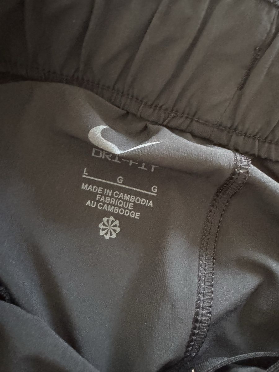 Nike Hosen: NIKE Performance Essential Pant L – Gebraucht aus Basel von snowkati 3