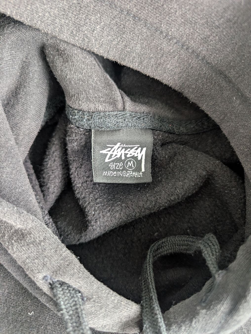 Stüssy Maglioni & Felpe: Schwarzer Stüssy Hoodie, Grösse M – Nuovo (secondo la descrizione) da Luzern venduto da simonf1 1