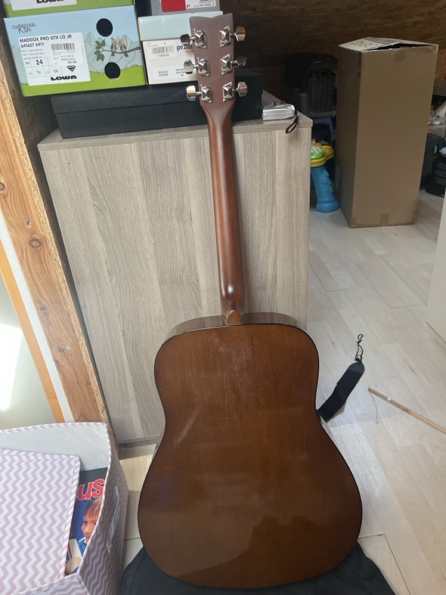 Yamaha Strumenti musicali: YAMAHA Gitarre  – Usato da Riehen venduto da chr_h8fh 2