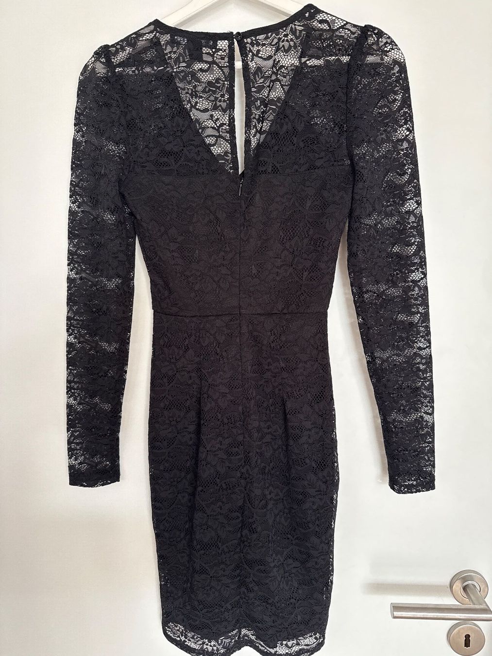 Vestiti: Schwarzes Spitzenkleid Gr.34-36 – Usato da Schönenwerd venduto da d.chiara 3
