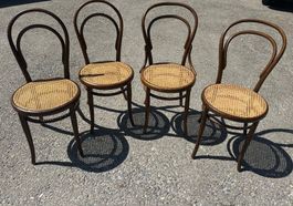 Bugholzstühle mit Wiener Geflecht – Thonet-Stil
