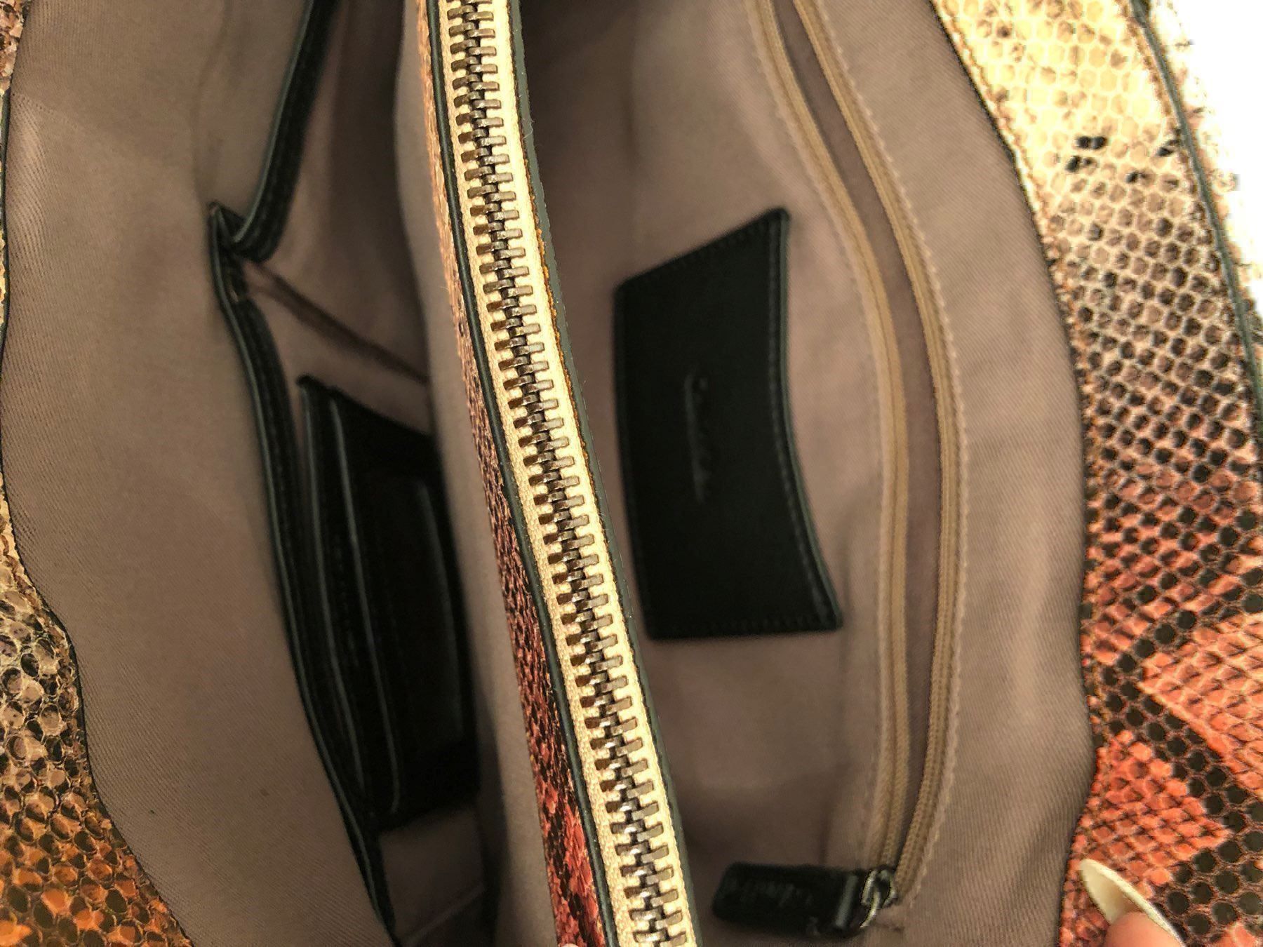 Calvin Klein Borse da donna: Calvin Klein Tasche – Usato da Schwerzenbach venduto da coccanella 3