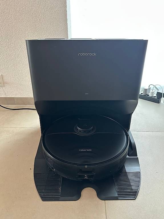 Aspirapolveri & Accessori: Roborock S8 Pro Ultra  Aspilaveur avec station – Usato da Poliez-Pittet venduto da arn_z9yk