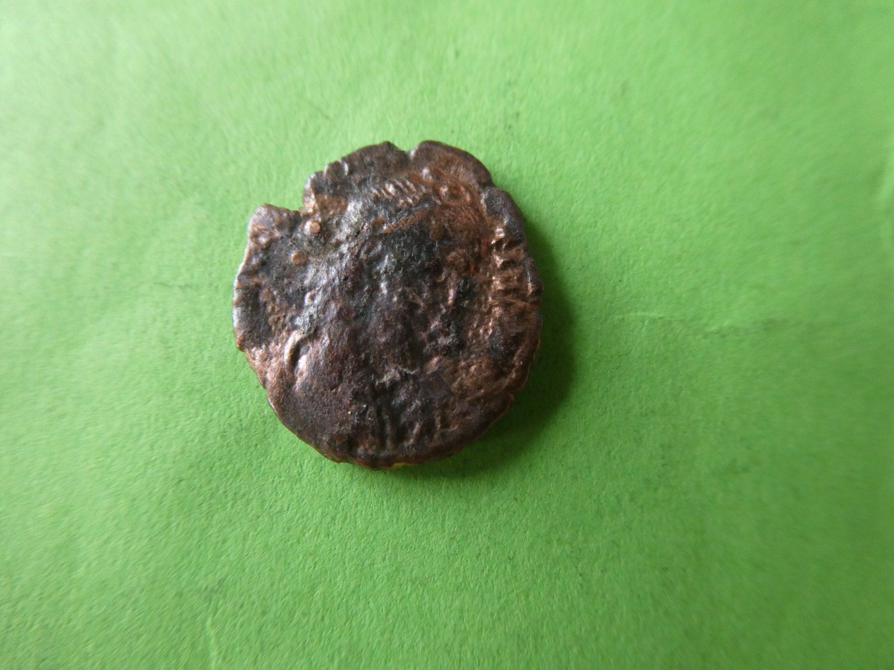Tutti le monete: uralte Bronzemünze 16 mm     2.14 g – Usato da Hinterforst venduto da Rohusri