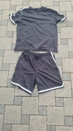 Kombi / Sport / Urban Classics / T-Shirt & Hose / Schwarz