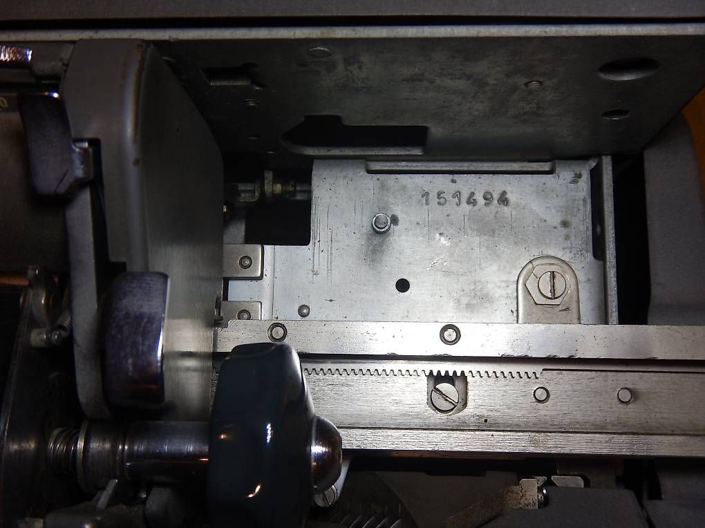 Machines à écrire: Schreibmaschine – D'occasion à Frutigen par Tony1813 3