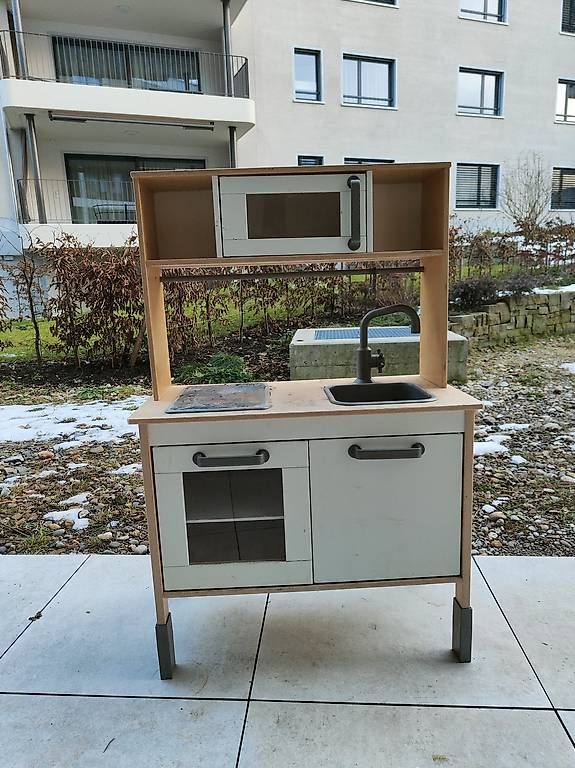 Ikea Giocattoli: Ikea Spielküche / Matschküche – Usato da St. Gallen venduto da ps1248