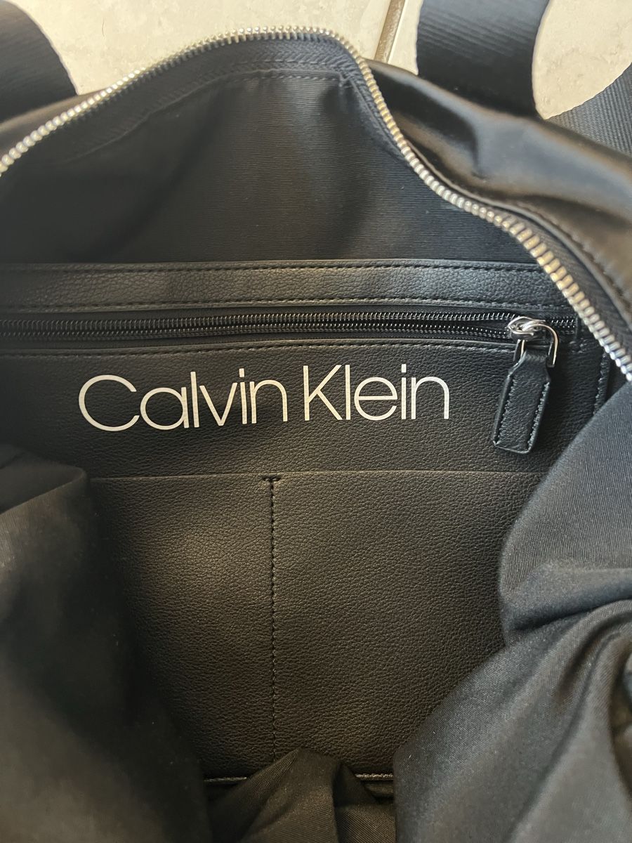 Calvin Klein Borse da donna: Calvin Klein-Tasche – Nuovo (secondo la descrizione) da Ebmatingen venduto da Samato 2