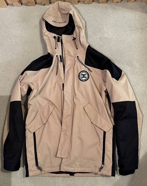 Giacche: Snowboard Jacke, Winterjacke DC – Usato da Sursee venduto da Jaenuful