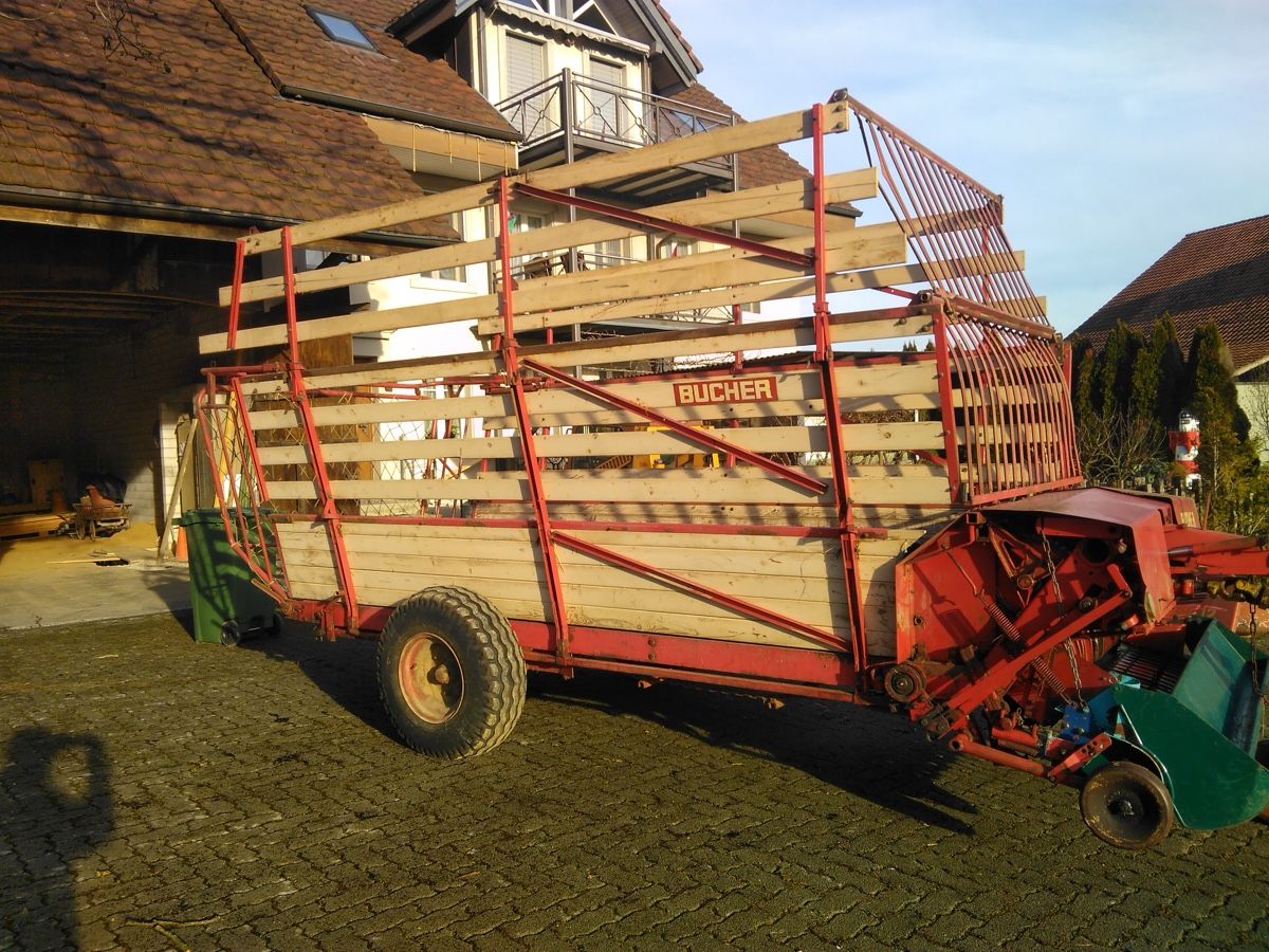 Bucher Tutte le macchine: Ladewagen Bucher T 12 – Usato da Hausen AG venduto da Patrick975 7