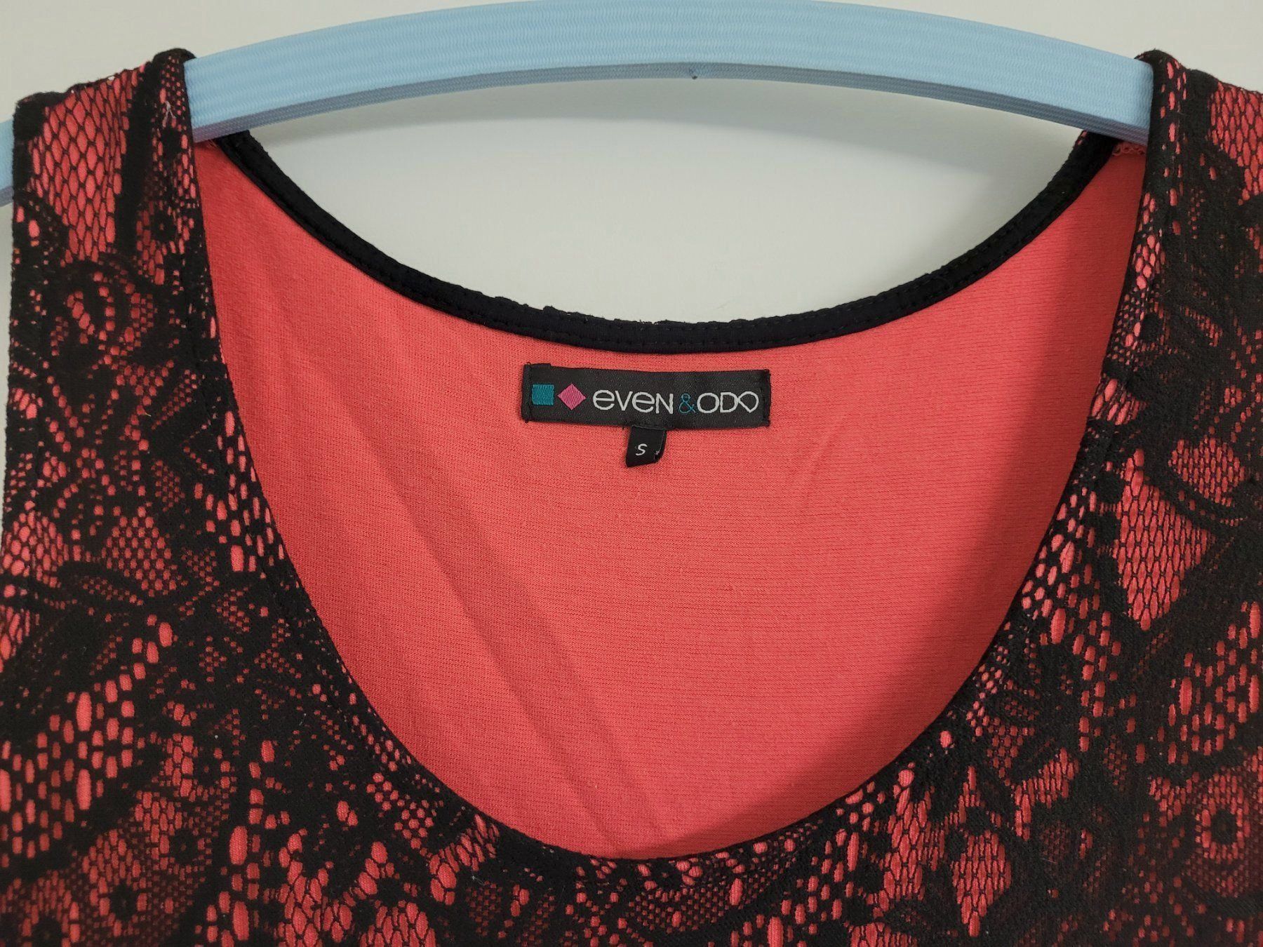 Vestiti: Rotes Spitzenkleid, even&odd, S – Usato da Birmensdorf ZH venduto da Nebuliane 3