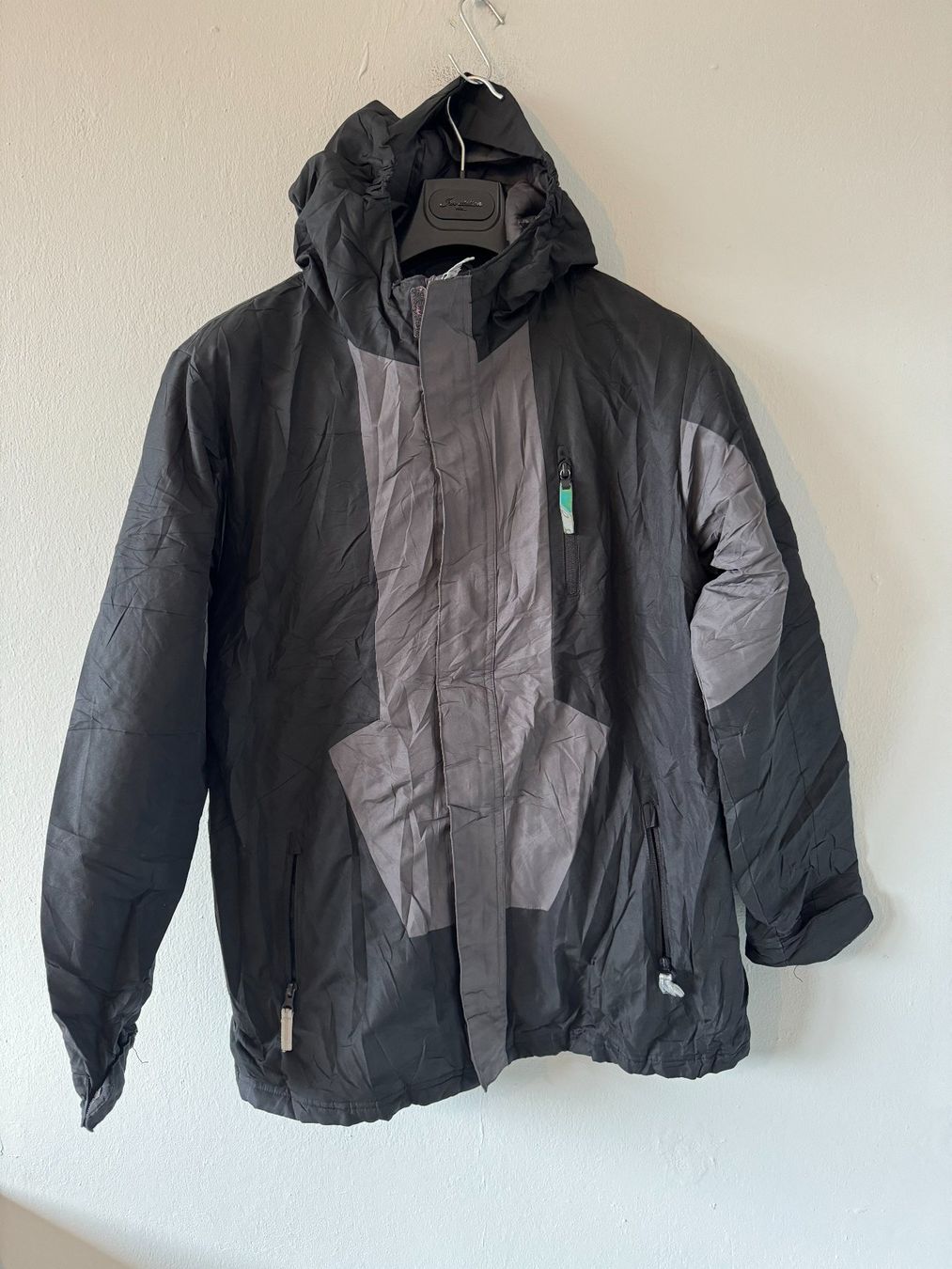Champion Giacche & Cappotti: Champion jacket men XL boy 16 18 – Usato da Neuchâtel venduto da _Easy_to_Find_