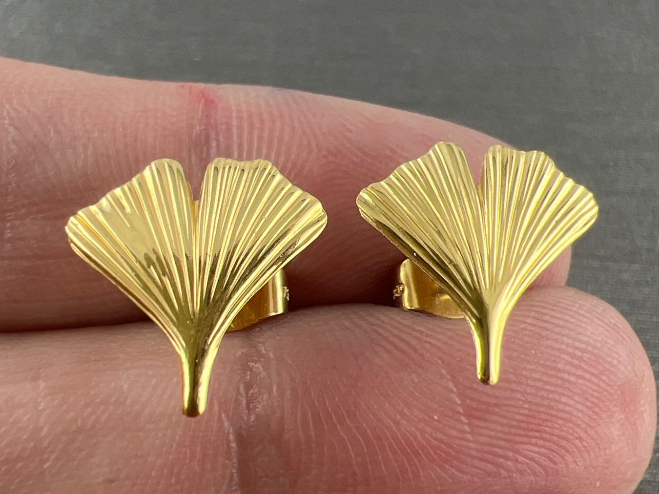 Boucles d'oreille: Ohrstecker 750 Gold – D'occasion à Niederuzwil par leo_8857