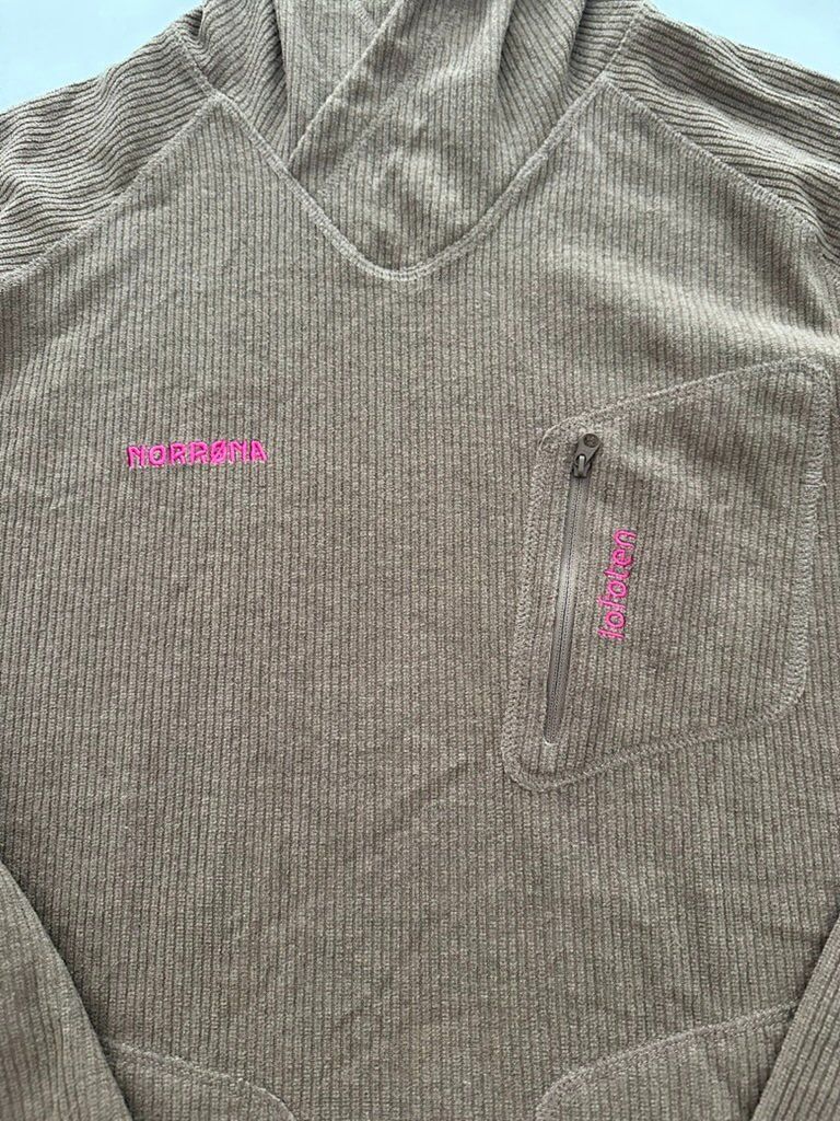 Norrøna Giacche: Norrona Lofoten hoodie – Usato da Dallenwil venduto da ZD2019 2