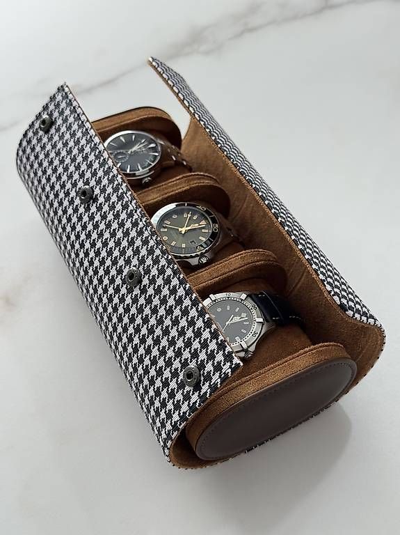 Boîtes de montres: Uhrenbox 3er / Uhrenkoffer – D'occasion à Möriken AG par E60Veni