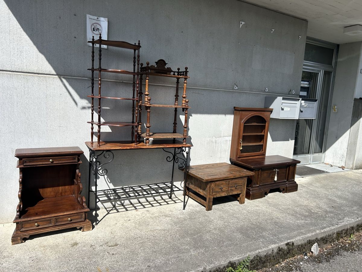 Articles en bois: Antik – D'occasion à Sursee par fer_n6vf