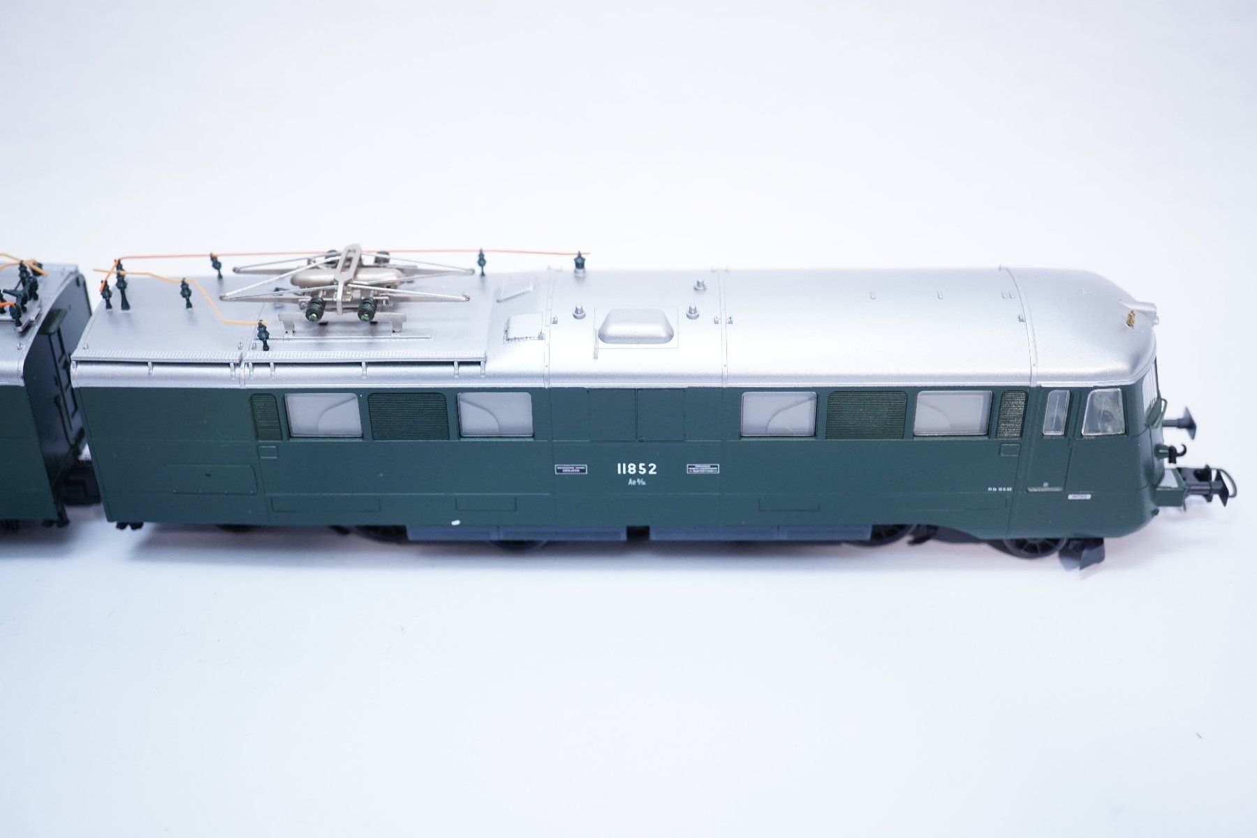 Roco Modellini di ferrovie: 1œ Roco 43770 SBB Ae 8/14 11852 grün – Usato da Uetendorf venduto da tigermuegi 4