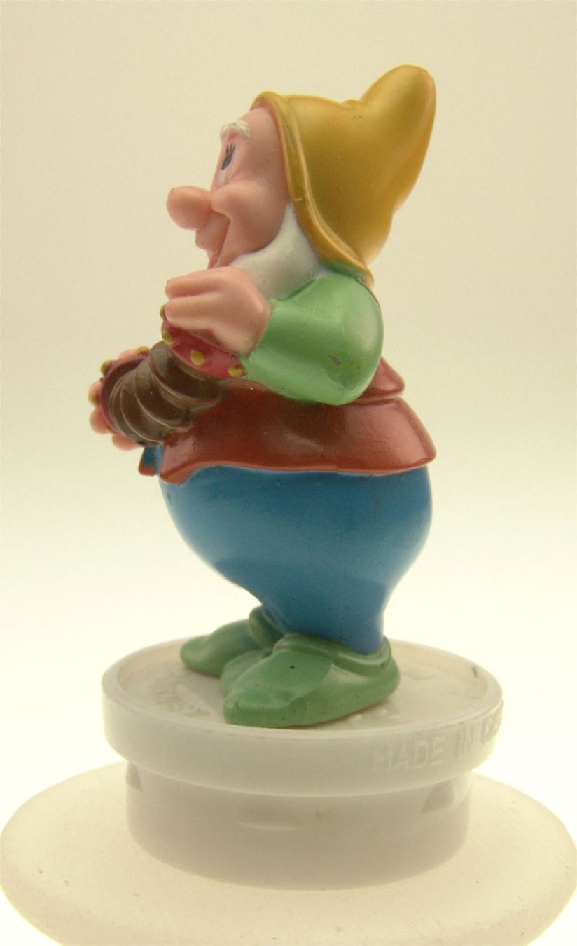 Disney Statuette: Zwerg Seppel Smarties Nestlé Disney – Usato da Langenthal venduto da TolleGeschenke2026 3