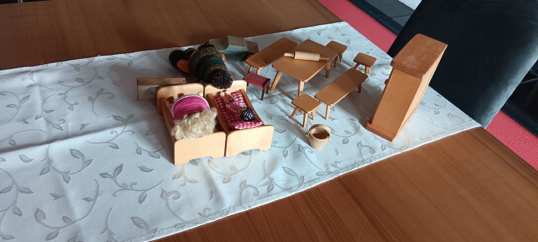 Figuren: Puppenmöbeli – Gebraucht aus Seuzach von jennifer05