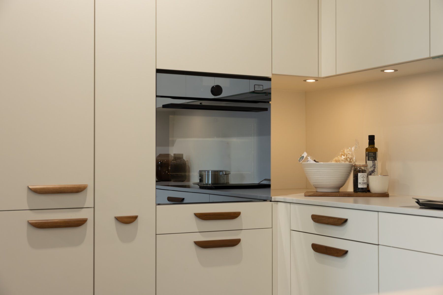 Cucine complete: Ausstellungsküche Veriset – Usato da Pratteln venduto da Veriset_NORD 4