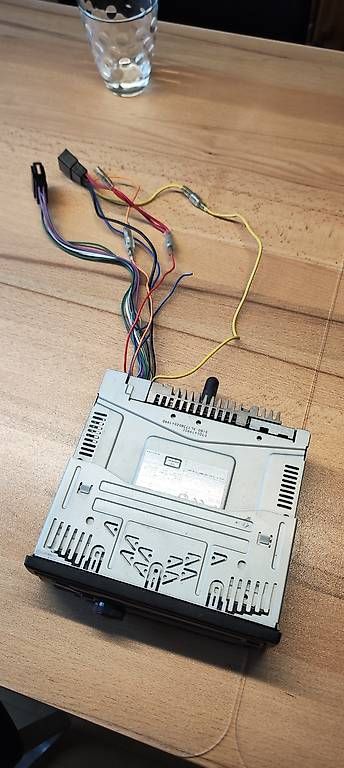 Radios: Autoradio Bluetooth USB CD – Gebraucht aus Veltheim AG von lagunav624v 4