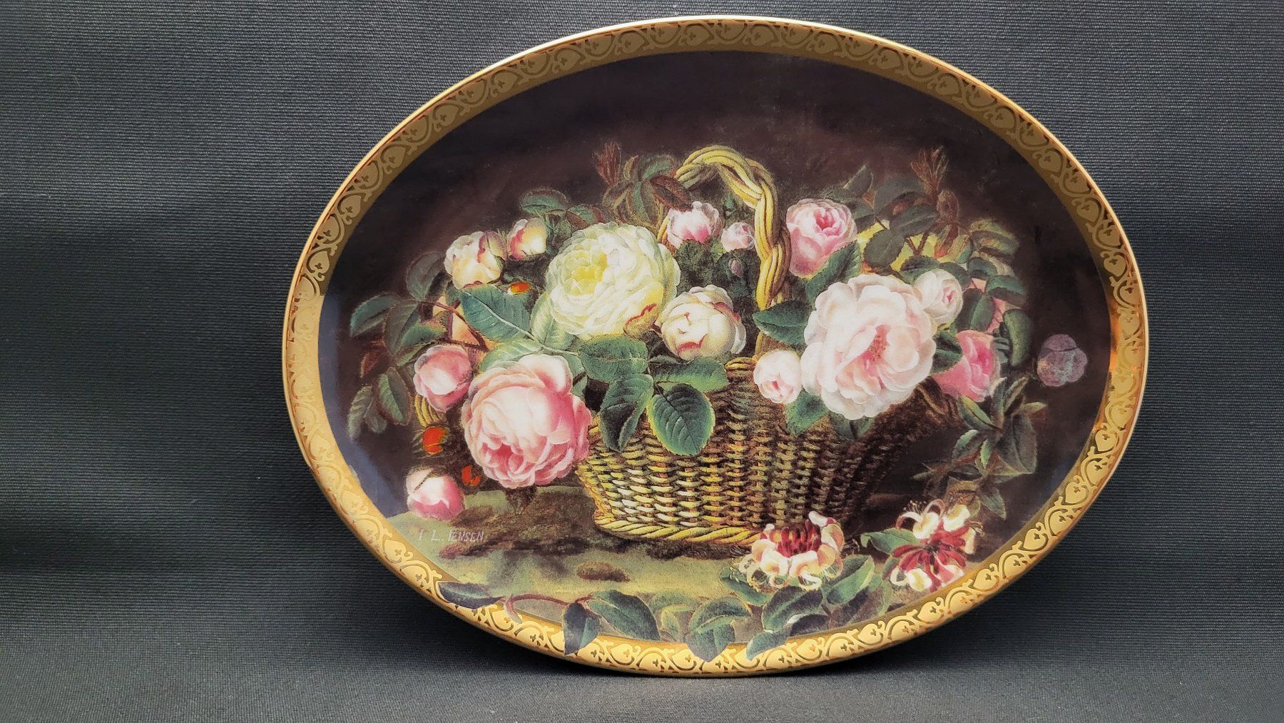 Teller: Sammel-Teller mit Blumenkorb GRANDE KOPENHAGEN – Gebraucht aus Basel von spinne02