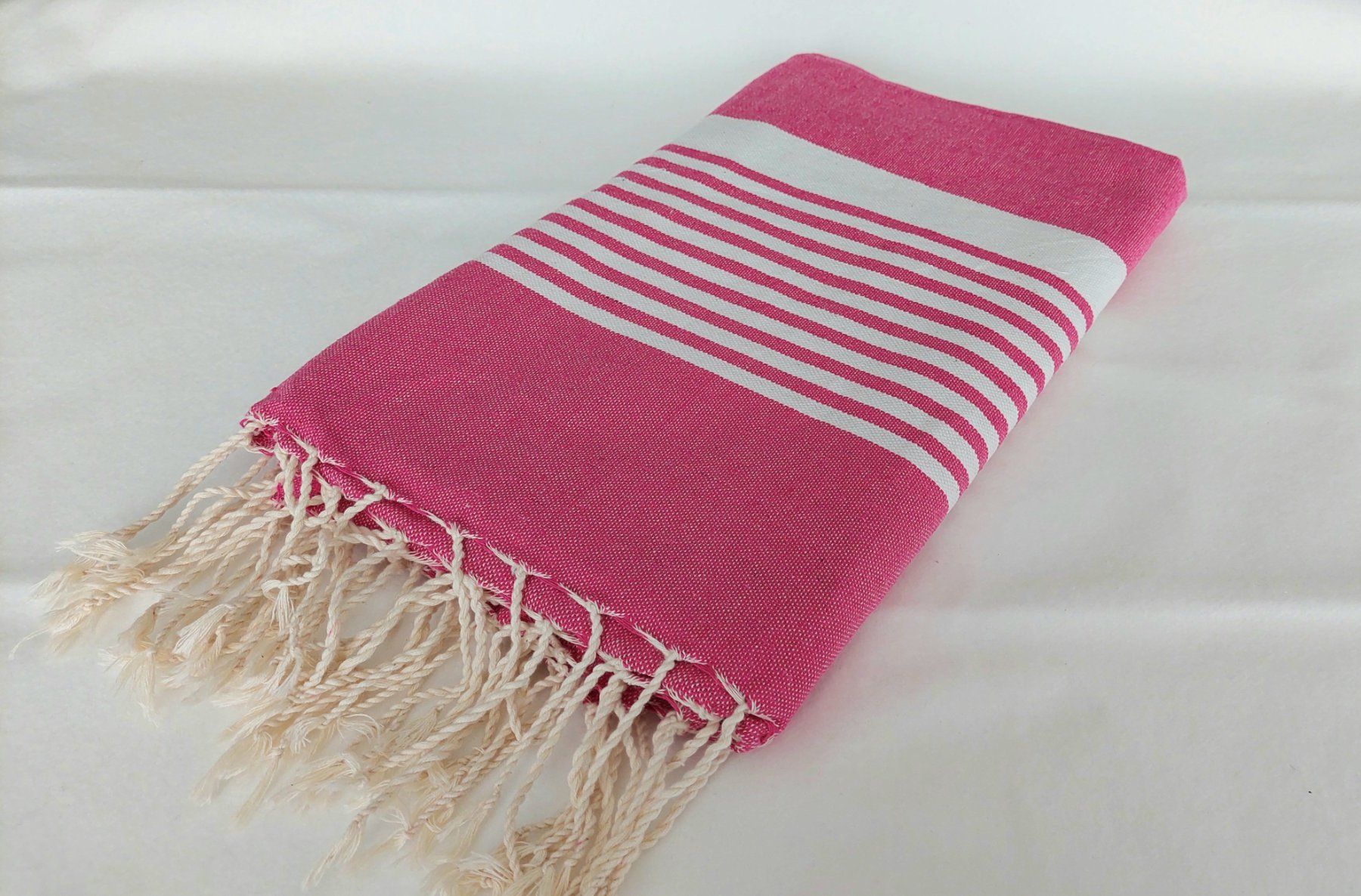 Badetücher: Saunatuch / Strandtuch / Badetuch – Neu und originalverpackt aus Hüntwangen von Elyha